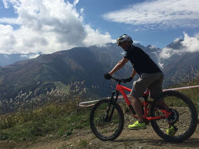 Downhill Mountain Biking in Hakuba