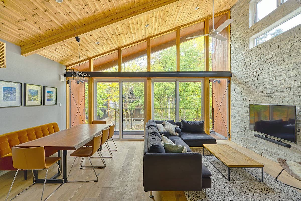 Cherrywoods Place interior in Hakuba