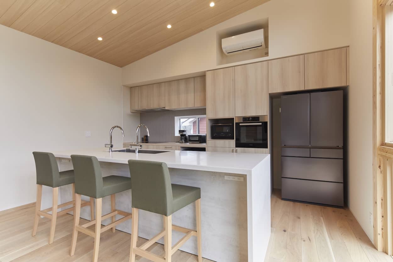 Kyla Hakuba Luxury Accommodation Chalet Bedroom Chalet Kitchen Dining
