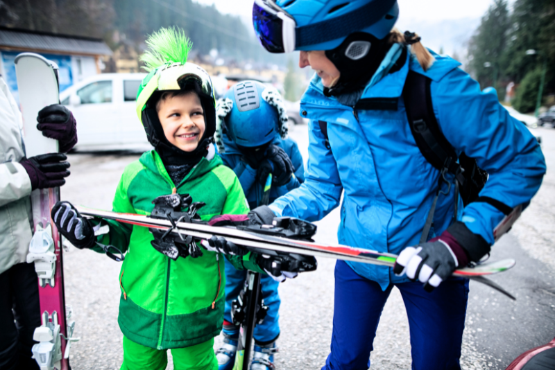 Where to Park in Hakuba - Getting gear out of car