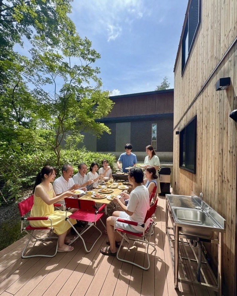 Echowoods BBQ on the deck