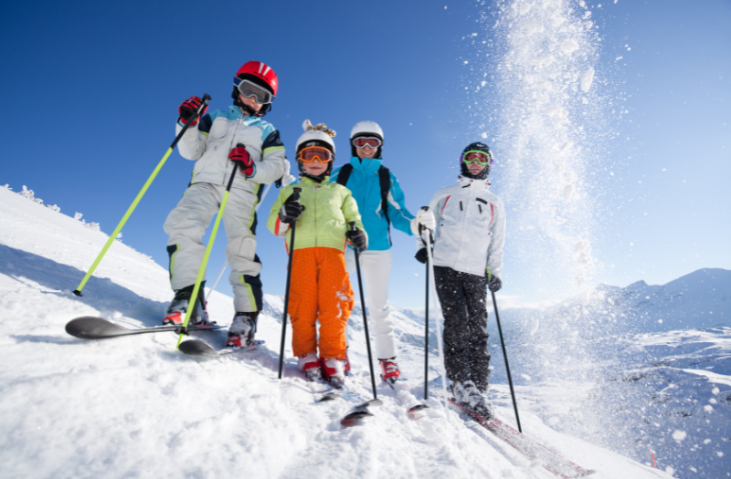 Top Tips For Booking a Luxury Ski Holiday With Kids in Hakuba - feature Image (1)