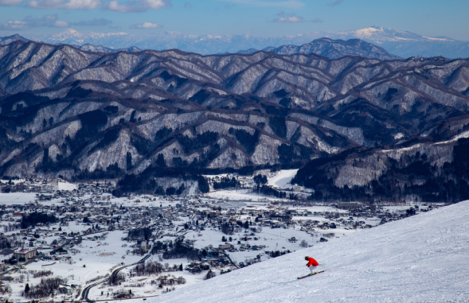 Best Time to Ski in Japan - Hakuba Valley Ski Resorts